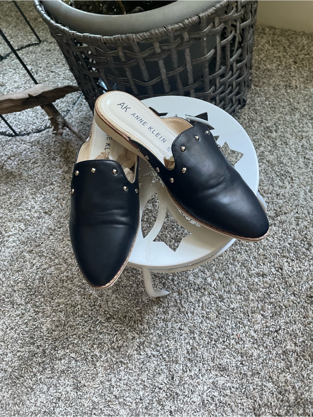 Anne Klien Iflex mules in gently used condition SZ 8